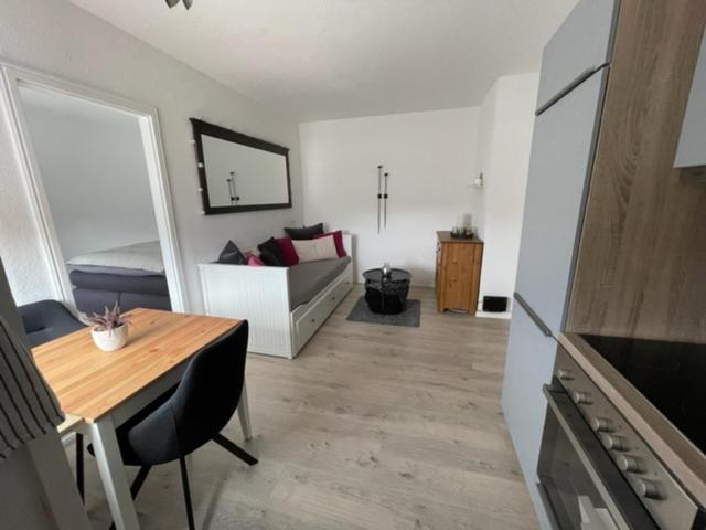 Ferienwohnung Am Marktplatz - Zentrale Lage Vor Den Toren Flensburgs, Mit Vollstaendiger Ausstattung Und Balkon Harrislee Luaran gambar